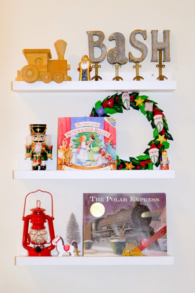 Holiday Books Sunday Shelfie 1